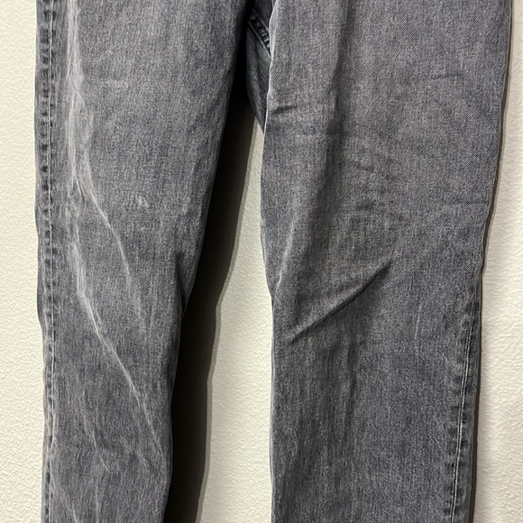 Abercrombie & Fitch Curve Love Ultra High Rise 90s Straight Jean - Picture 7 of 16